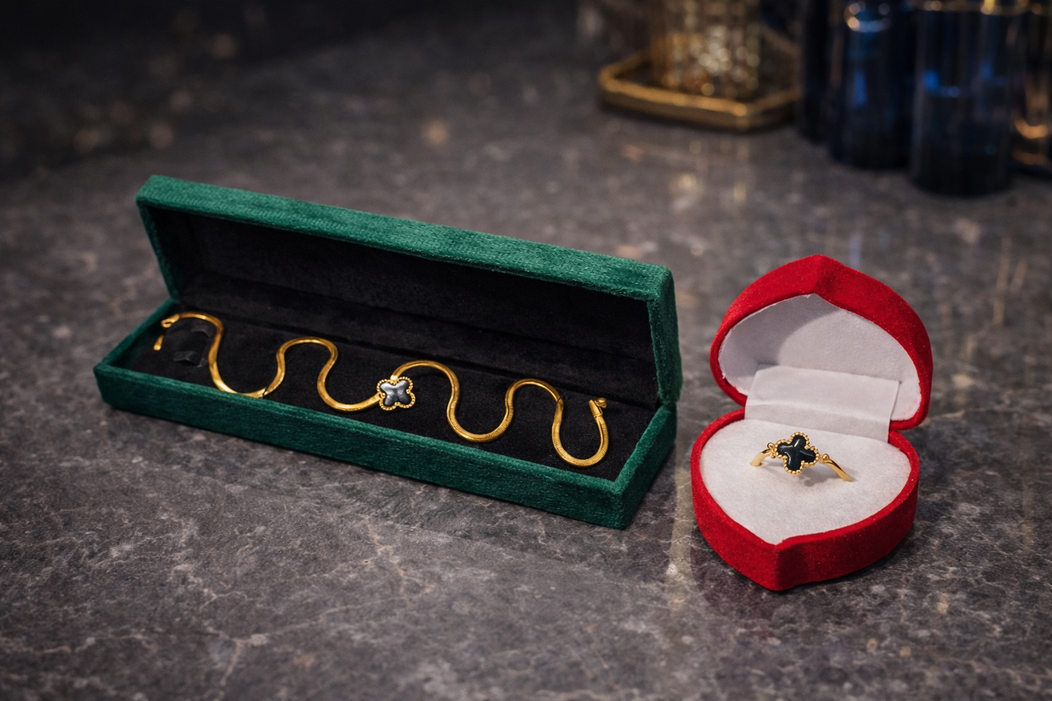Luxury Gold Clover Nackless & Ring Set